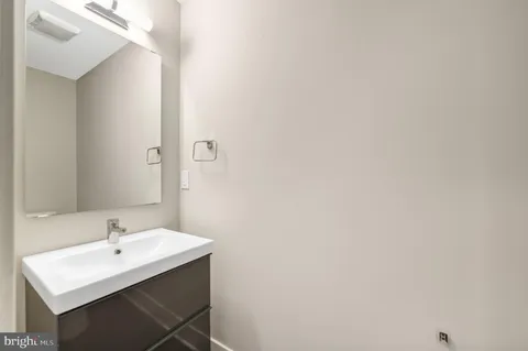 $699,000 | 1250 North 25th Street, Philadelphia, PA 19121