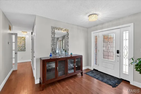 $725,000 | 790 Villa Gran Way, Fenton, MO 63026