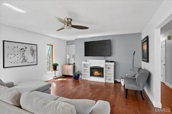 $725,000 | 790 Villa Gran Way, Fenton, MO 63026