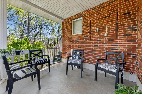 $725,000 | 790 Villa Gran Way, Fenton, MO 63026