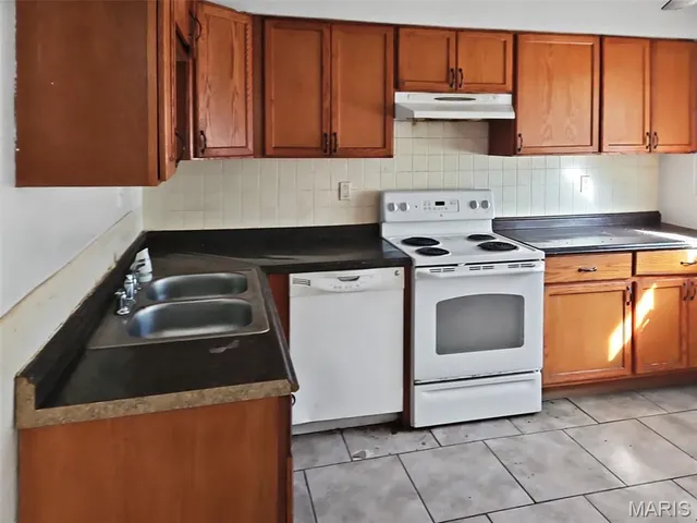 $64,900 | 9741 Vickie Place, St. Louis, MO 63136