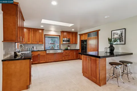 $1,999,000 | 1149 Camino Vallecito, Lafayette, CA 94549