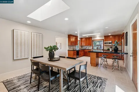 $1,999,000 | 1149 Camino Vallecito, Lafayette, CA 94549