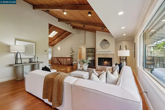 $1,999,000 | 1149 Camino Vallecito, Lafayette, CA 94549