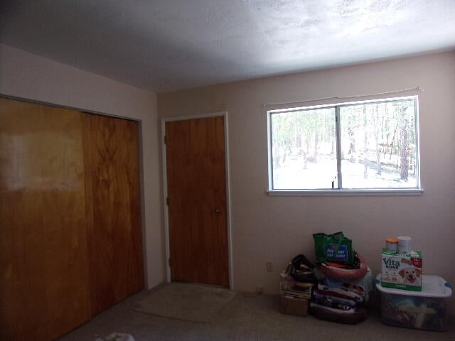 16880 Ford Road Rogue River, OR 97537 - Photo 17 of 37 separate entrance great for expanded family member who wants more privacy but be in same home