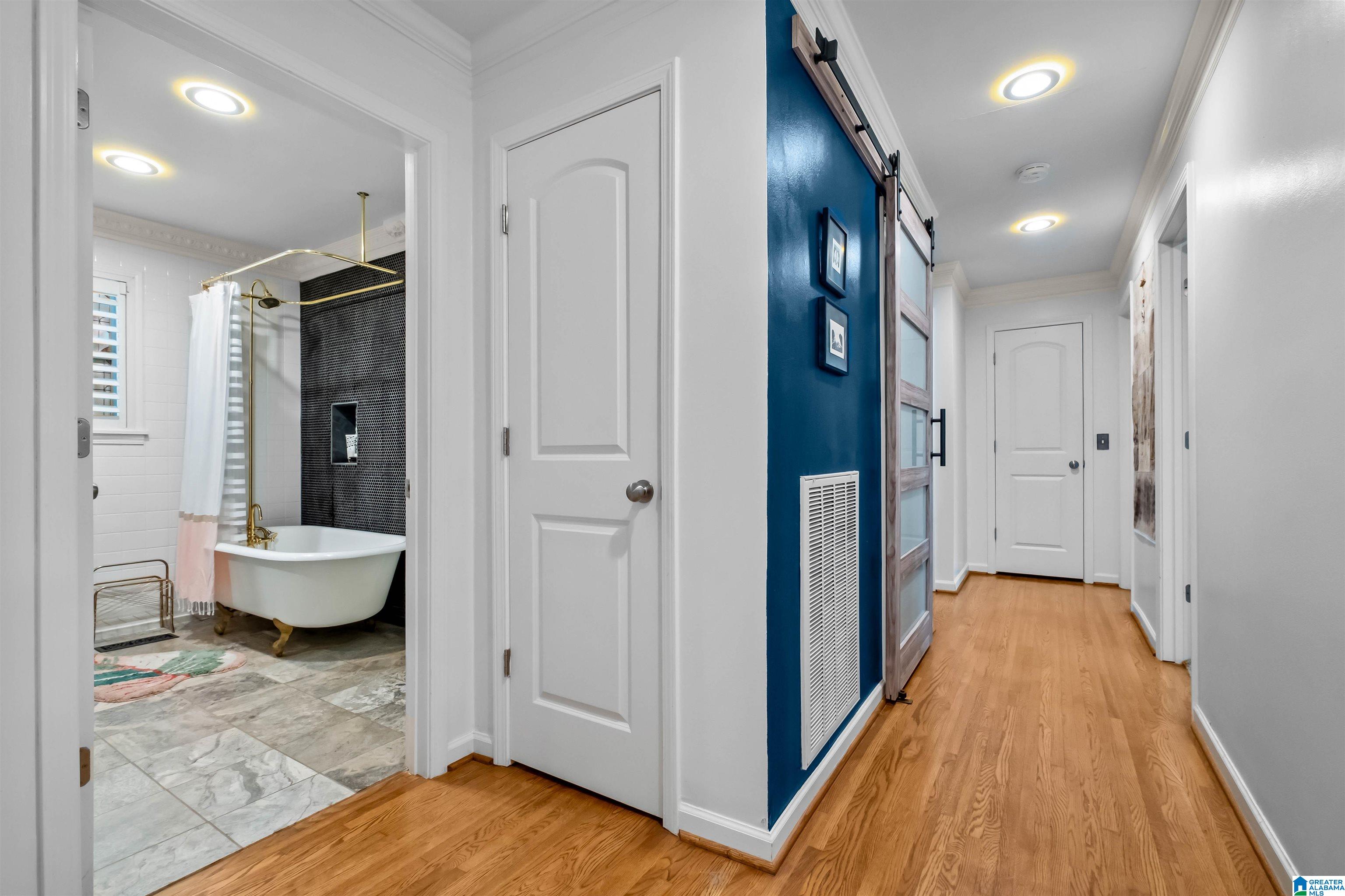 3965 South Shades Crest Road Hoover, AL 35244 - Photo 50 of 70 Gallery Image 50