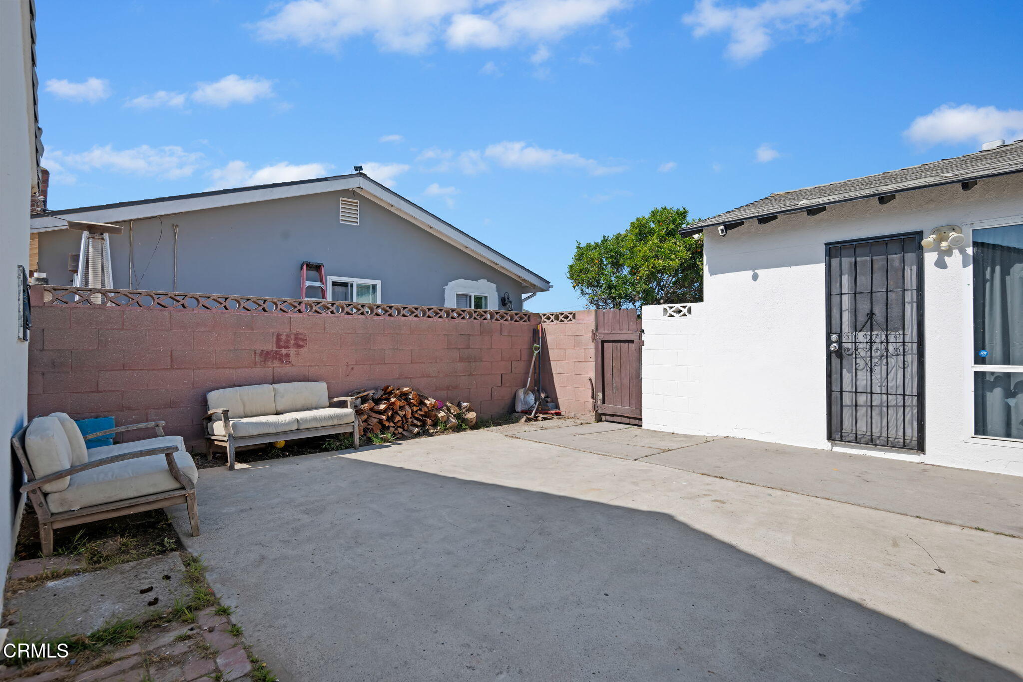 3050 Jackson Street Oxnard, CA 93033 - Photo 20 of 21 a view of a terrace