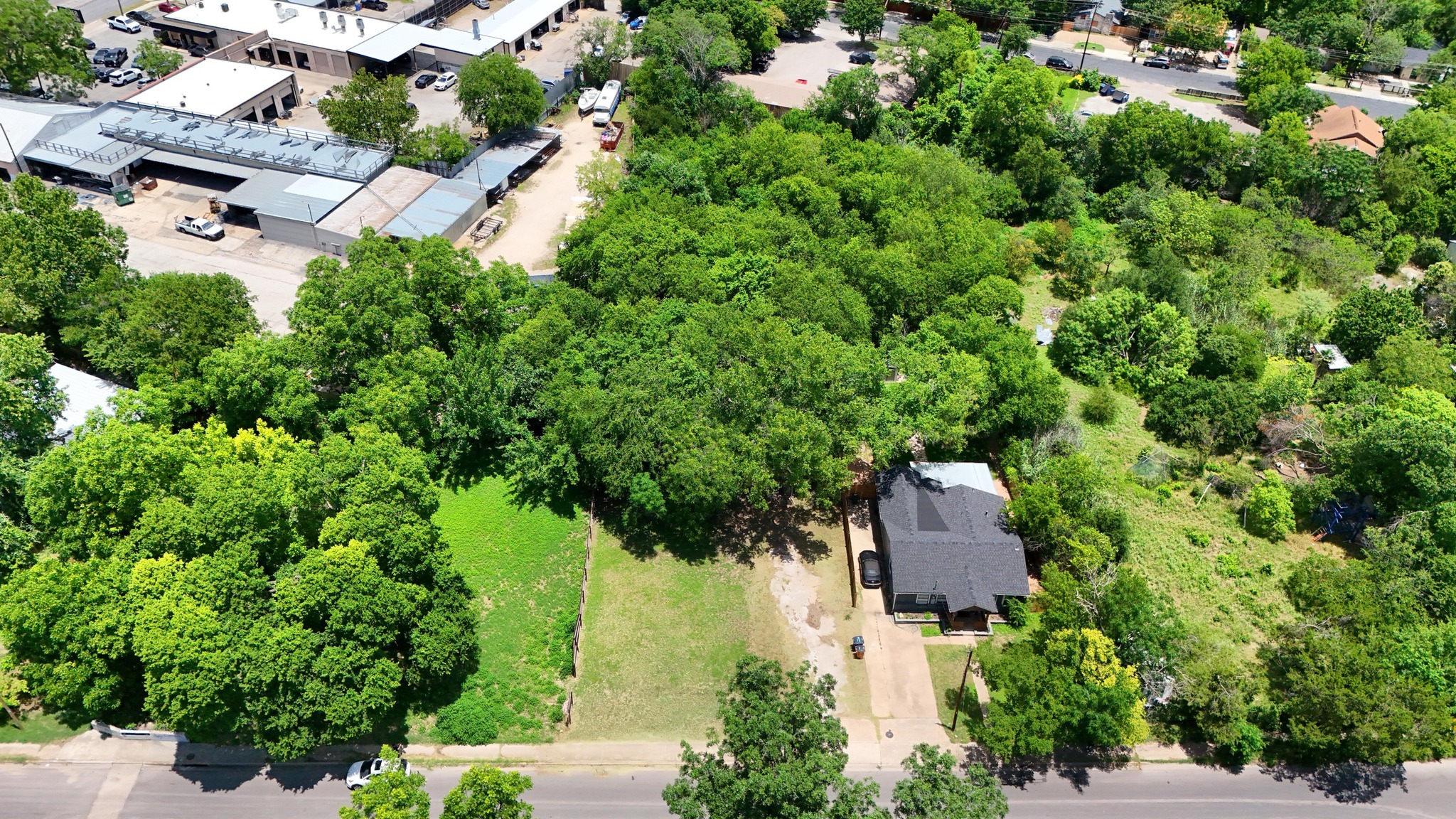 504 West Elliott Street Austin, TX 78753 - Photo 11 of 18