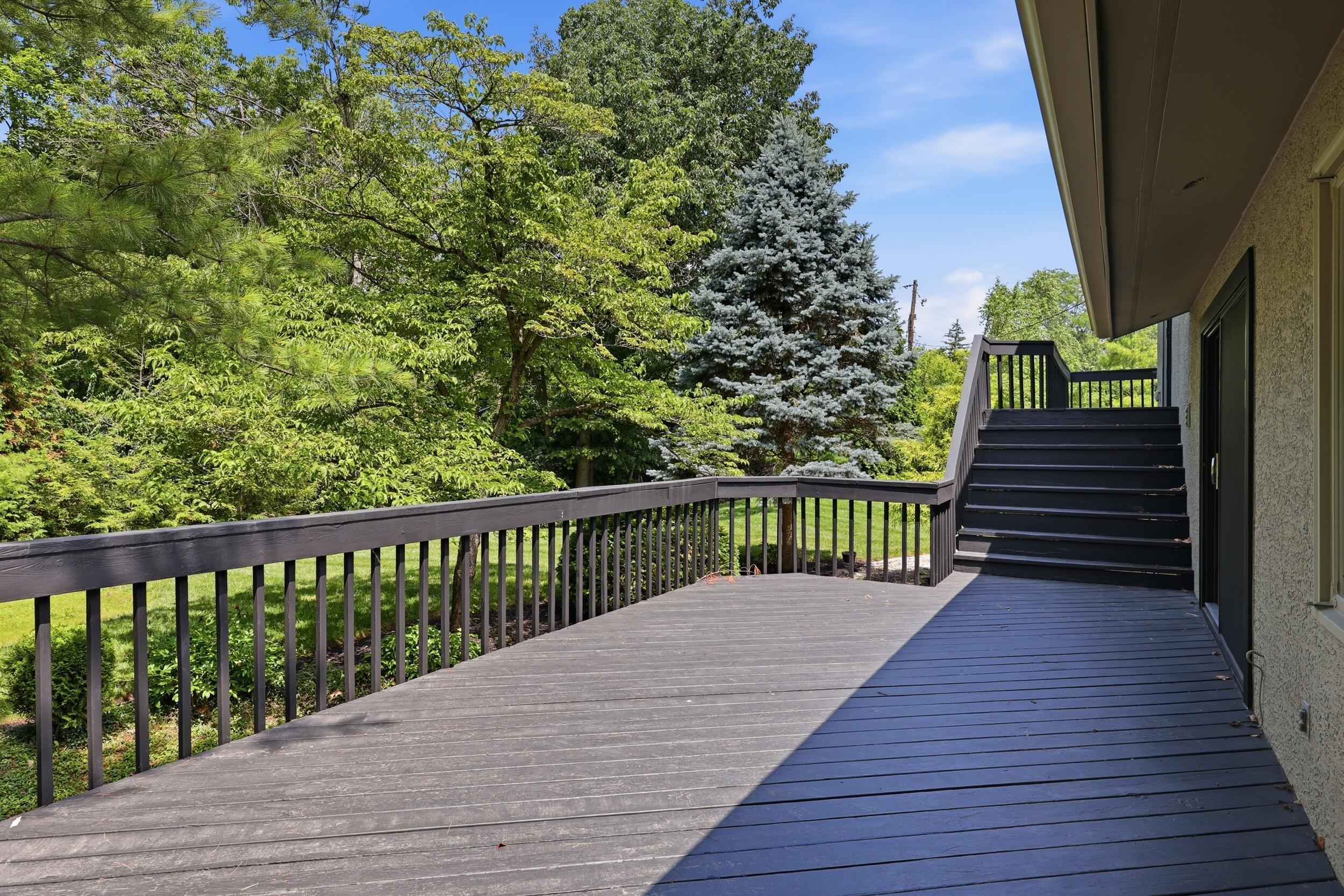 4499 Summit Ridge Road Upper Arlington, OH 43220 - Photo 57 of 76 Deck off the kitchen