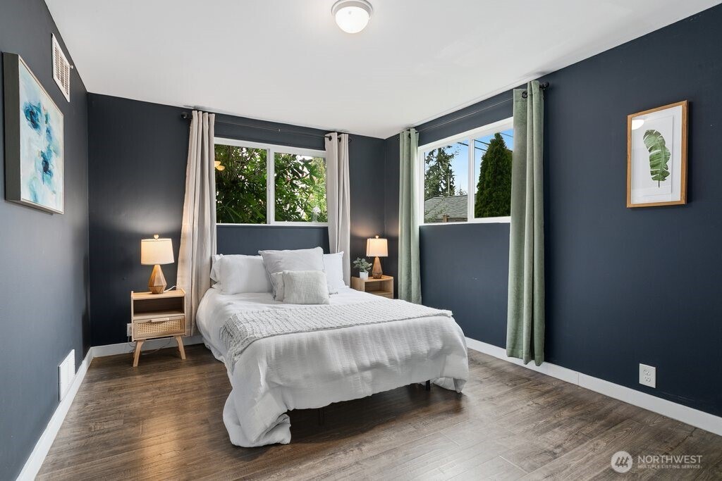 12214 4th Avenue Southwest Seattle, WA 98146 - Photo 23 of 33