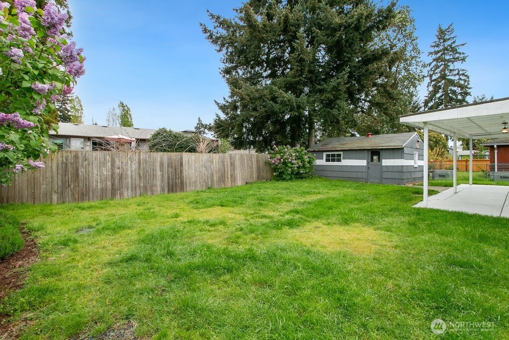12214 4th Avenue Southwest Seattle, WA 98146 - Photo 29 of 33