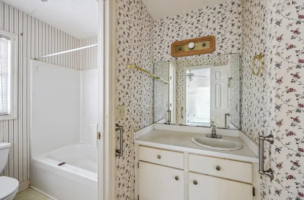 $214,900 | 131 South Cove Drive, West Columbia, SC 29170