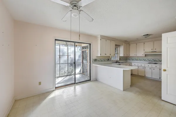 $214,900 | 131 South Cove Drive, West Columbia, SC 29170