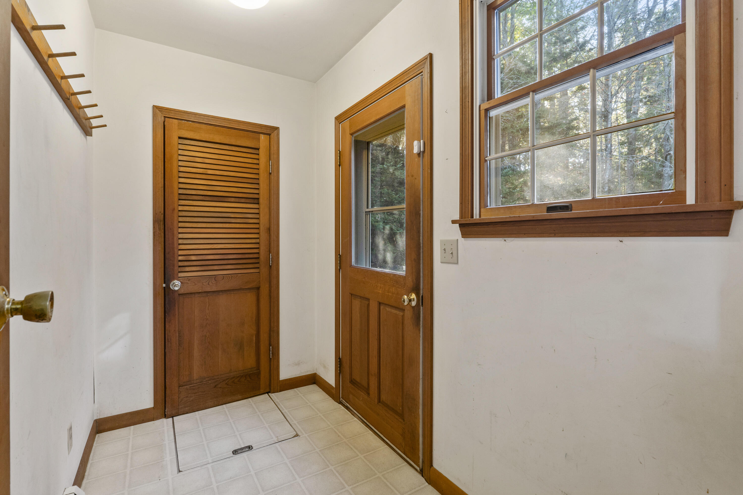 17 Lester Road Westport Island, ME 04578 - Photo 11 of 96 17 Lester Rd_124