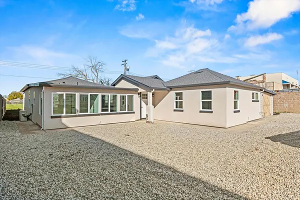 $1,040,000 | 3109 29th Avenue, Sacramento, CA 95820