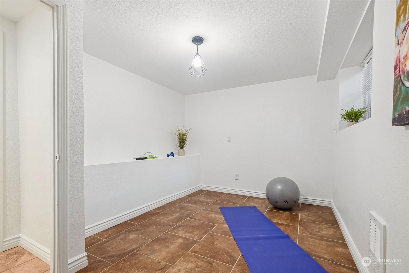6806 Southeast 8th Street Renton, WA 98059 - Photo 21 of 32