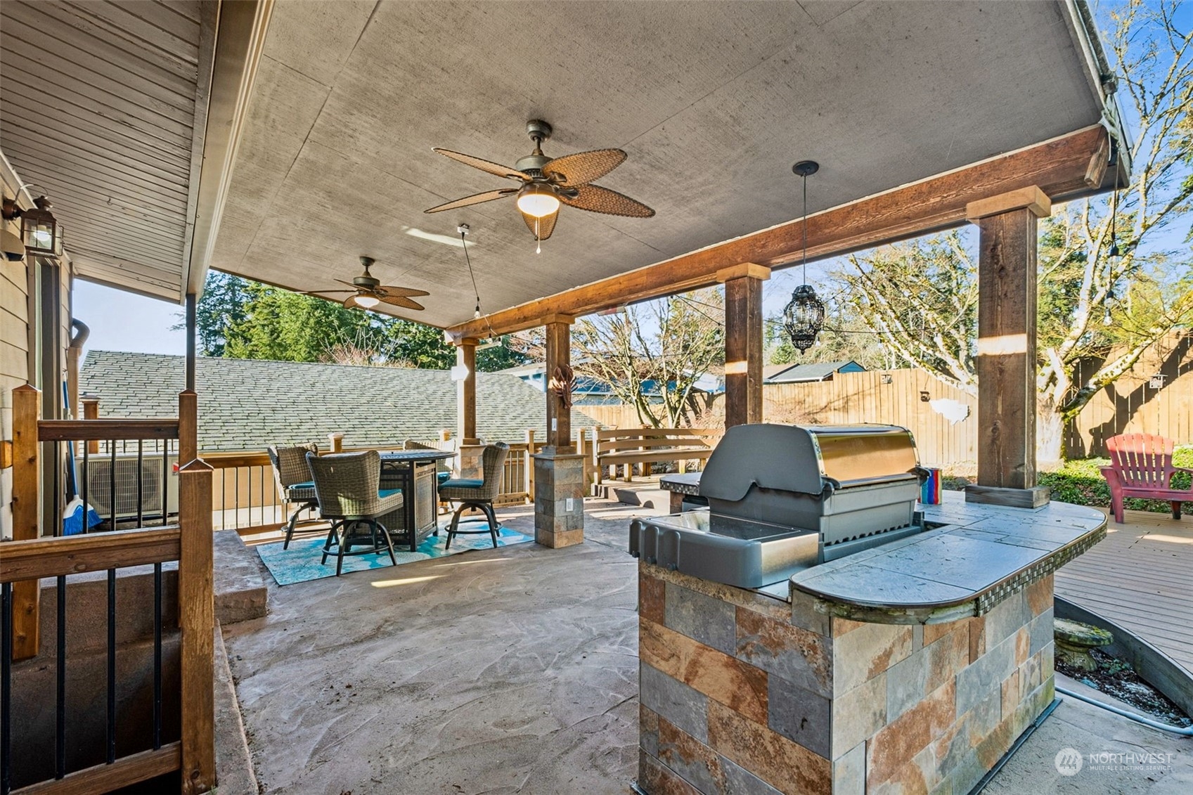 6806 Southeast 8th Street Renton, WA 98059 - Photo 23 of 32