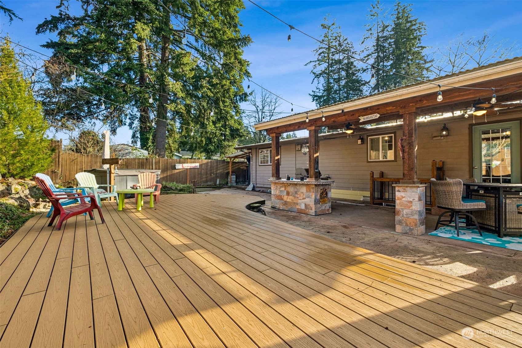 6806 Southeast 8th Street Renton, WA 98059 - Photo 26 of 32