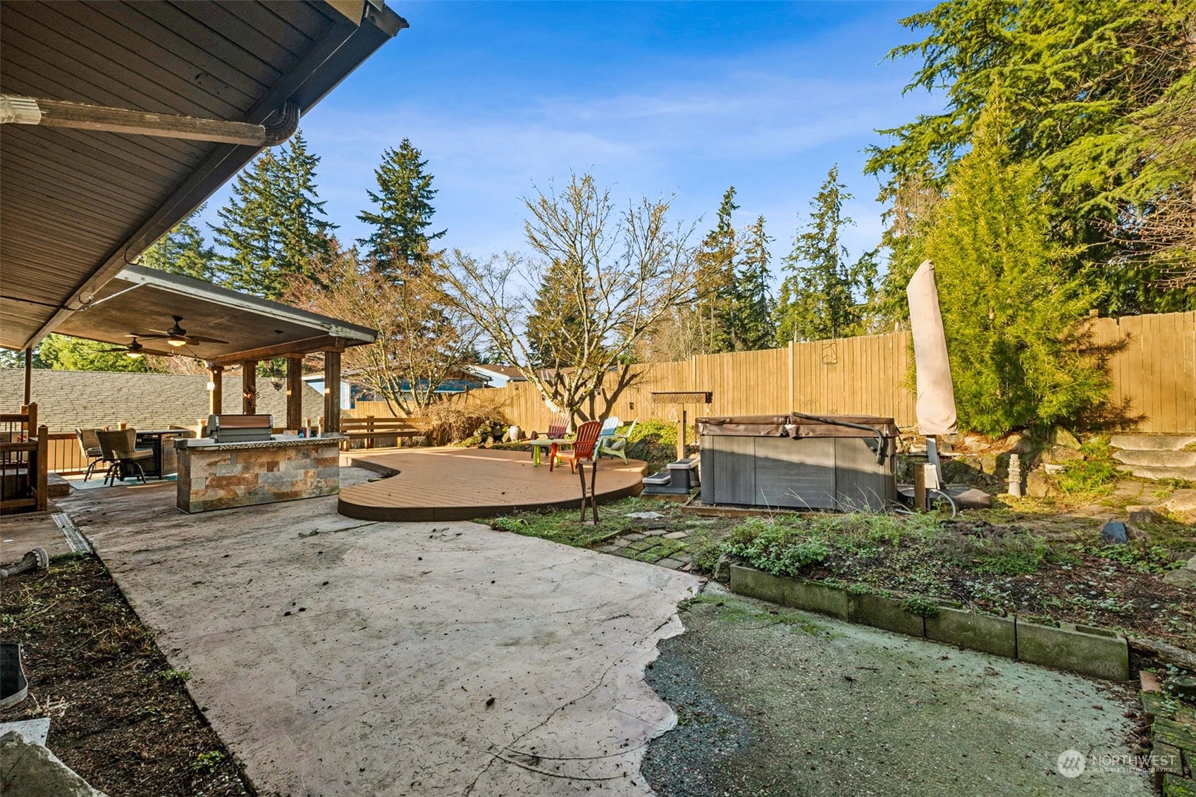 6806 Southeast 8th Street Renton, WA 98059 - Photo 28 of 32