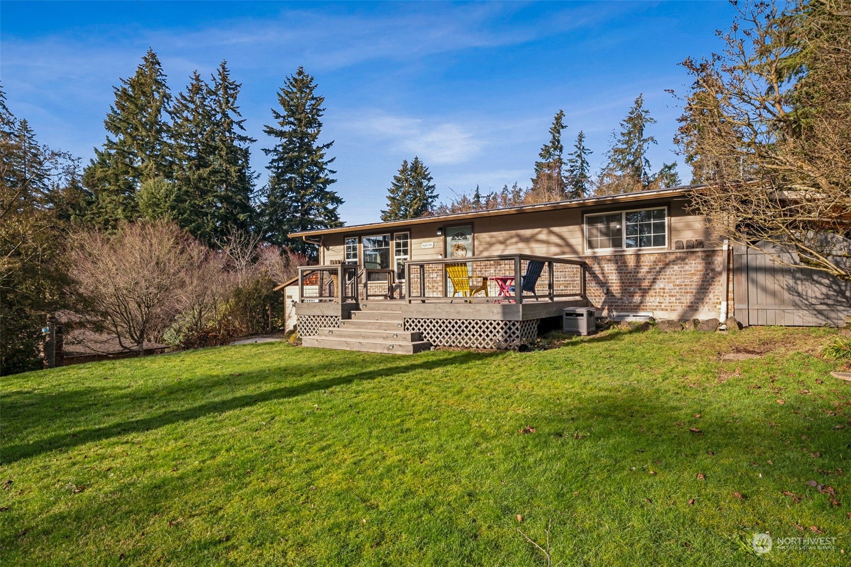 6806 Southeast 8th Street Renton, WA 98059 - Photo 3 of 32