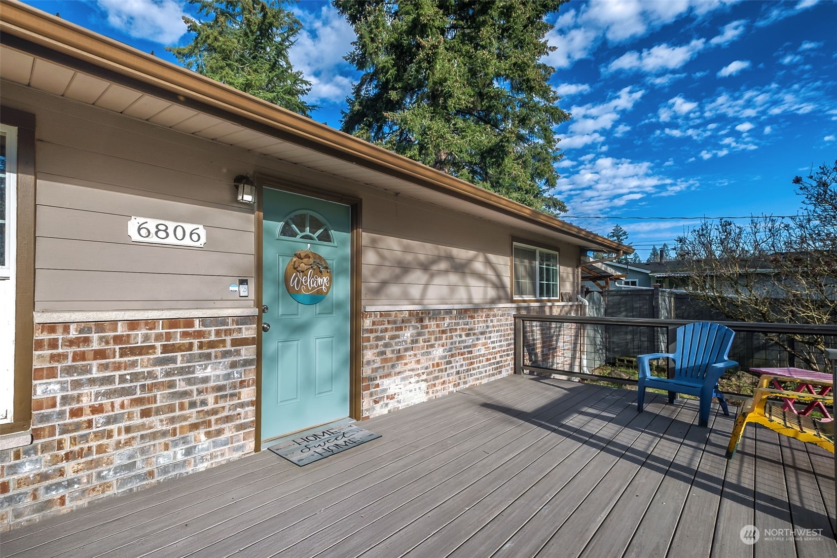 6806 Southeast 8th Street Renton, WA 98059 - Photo 5 of 32