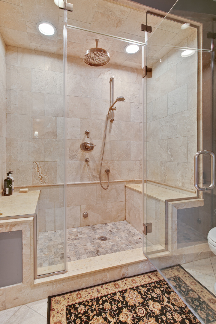 433 South Ridge Road Lake Forest, IL 60045 - Photo 25 of 49 a bathroom with a shower