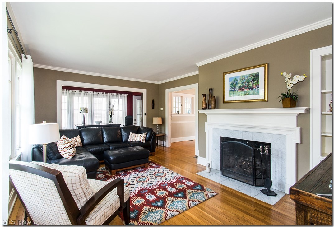 3060 Coleridge Road Cleveland, OH 44118 - Photo 8 of 32