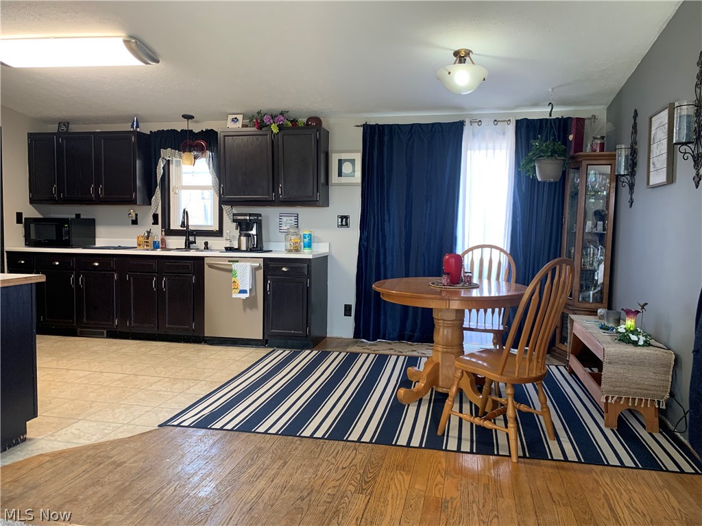 6173 Vair Road Ravenna, OH 44266 - Photo 5 of 34 Gallery Image 5