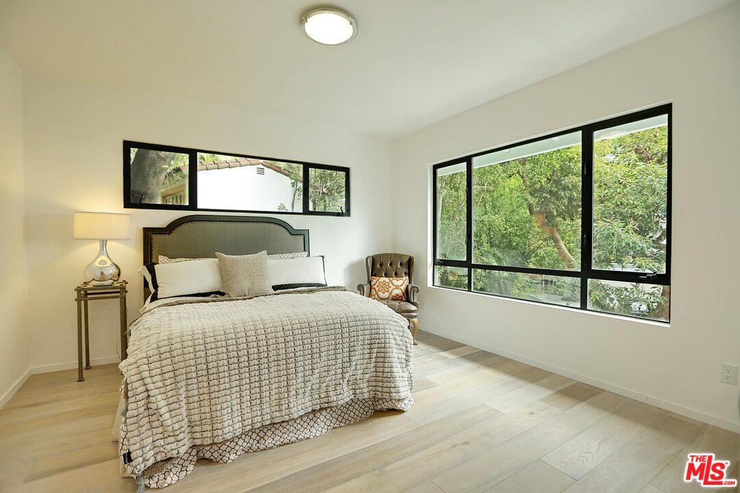 1633 Queens Road Los Angeles, CA 90069 - Photo 22 of 32