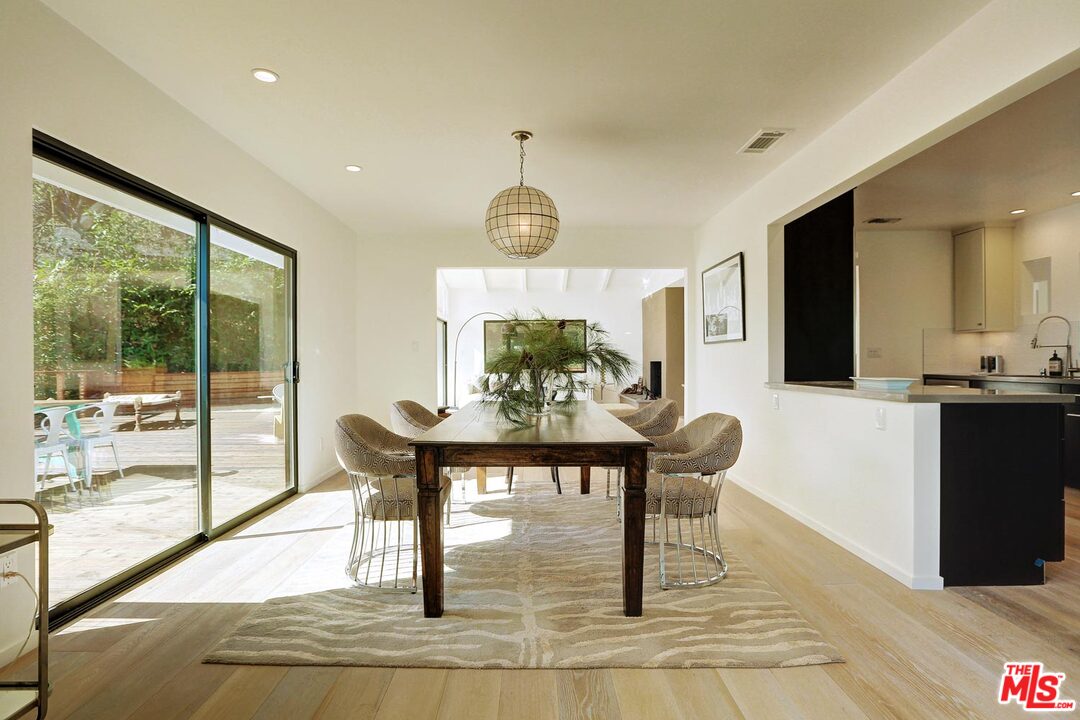 1633 Queens Road Los Angeles, CA 90069 - Photo 9 of 32