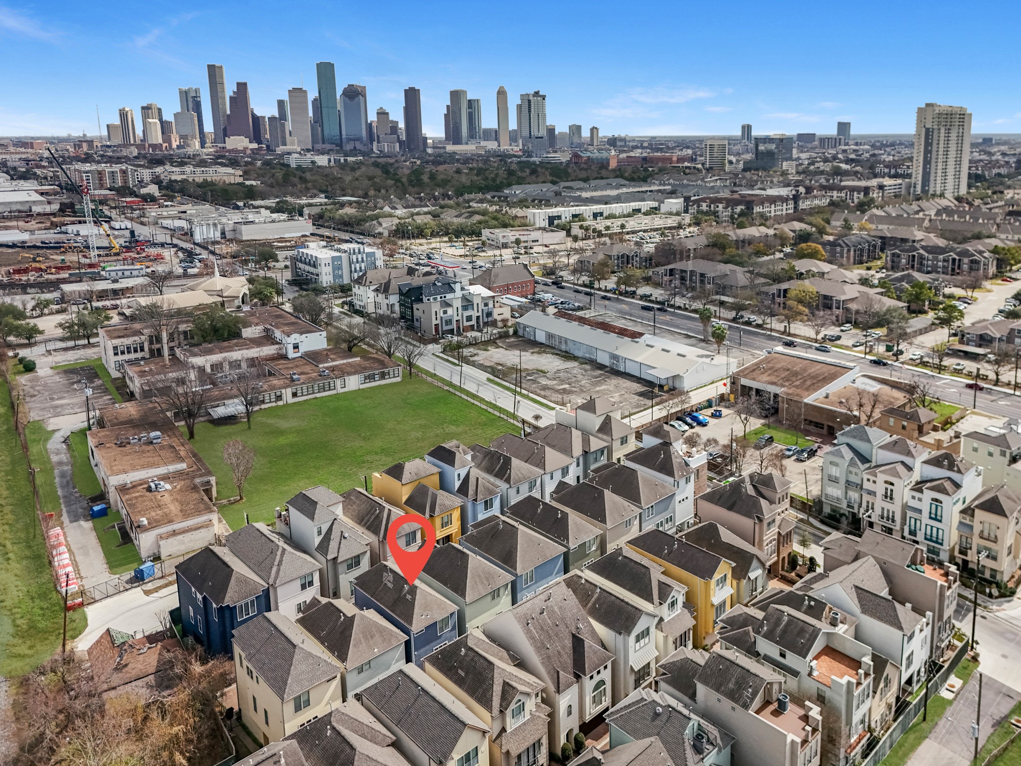 3414 Center Street Houston, TX 77007 - Photo 35 of 35 an aerial view of a city with lots of residential buildings