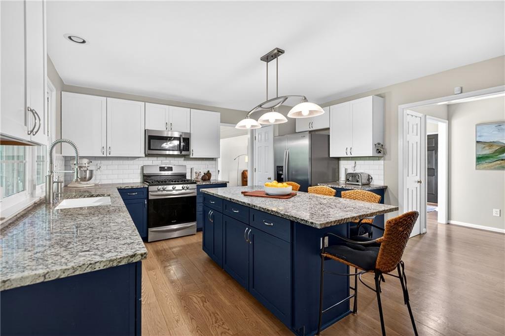 7830 Llangollen Way Cumming, GA 30041 - Photo 9 of 60