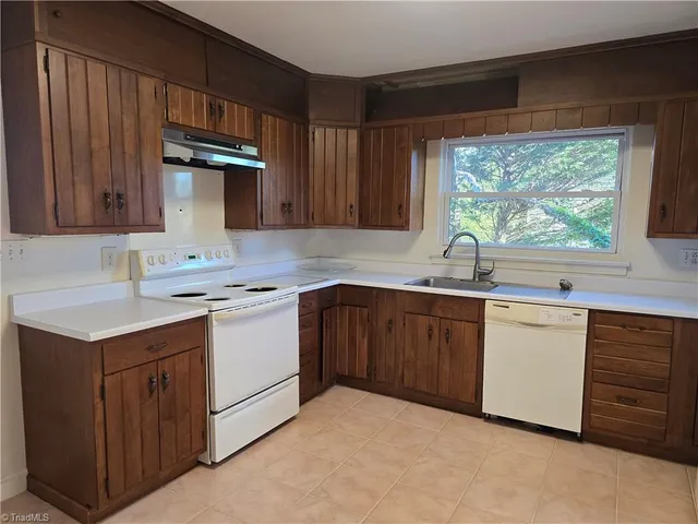 $1,250 | 1831 West 1st Street, Winston-Salem, NC 27104