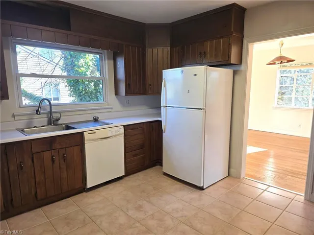 $1,250 | 1831 West 1st Street, Winston-Salem, NC 27104