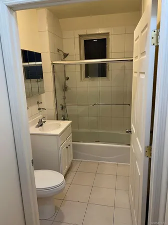 $2,825 | 217 Graff Avenue, Unit 2 | Throgs Neck