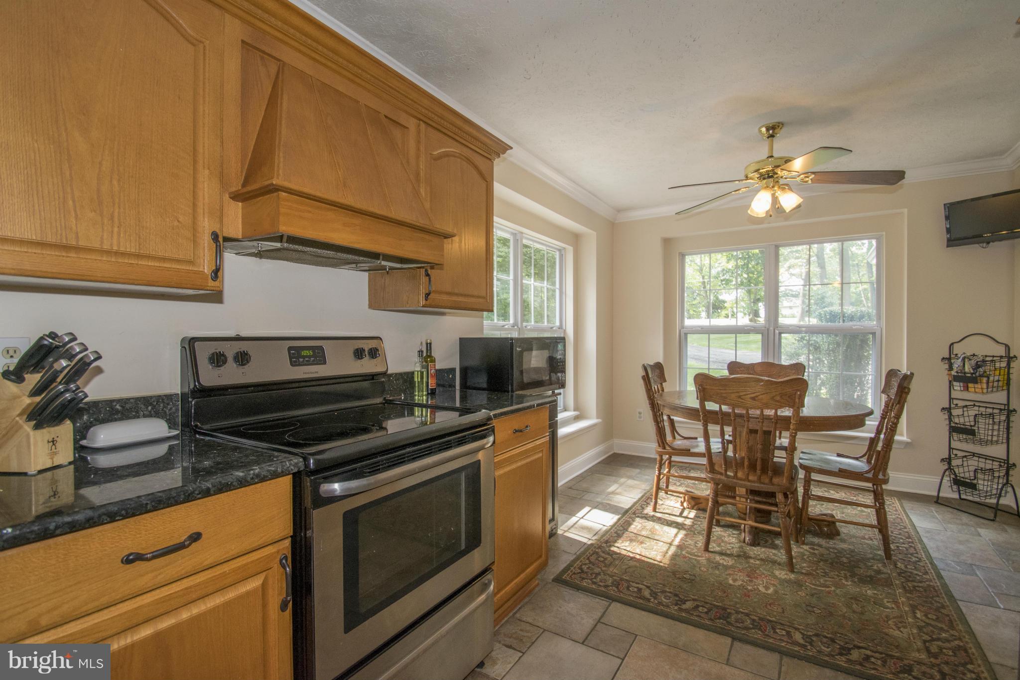 2204 Harkins Road Pylesville, MD 21132 - Photo 10 of 28 Kitchen