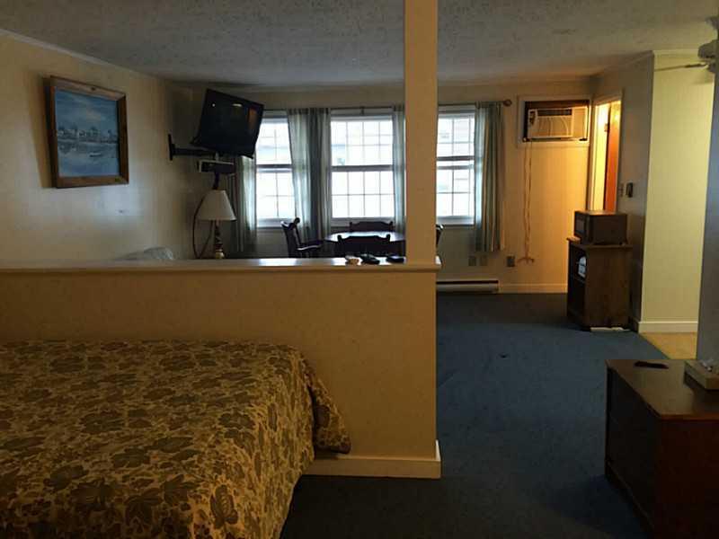 20 Shore Road, Unit 7 Ogunquit, ME 03907 - Photo 22 of 26 Living Room.