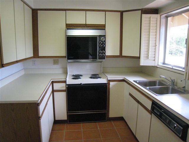 5838 Encina Road, Unit 1 Goleta, CA 93117 - Photo 3 of 13 Kitchen