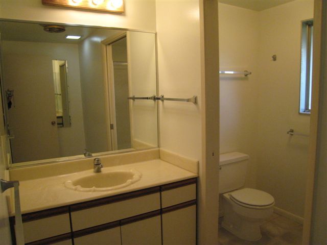 5838 Encina Road, Unit 1 Goleta, CA 93117 - Photo 9 of 13 Bath