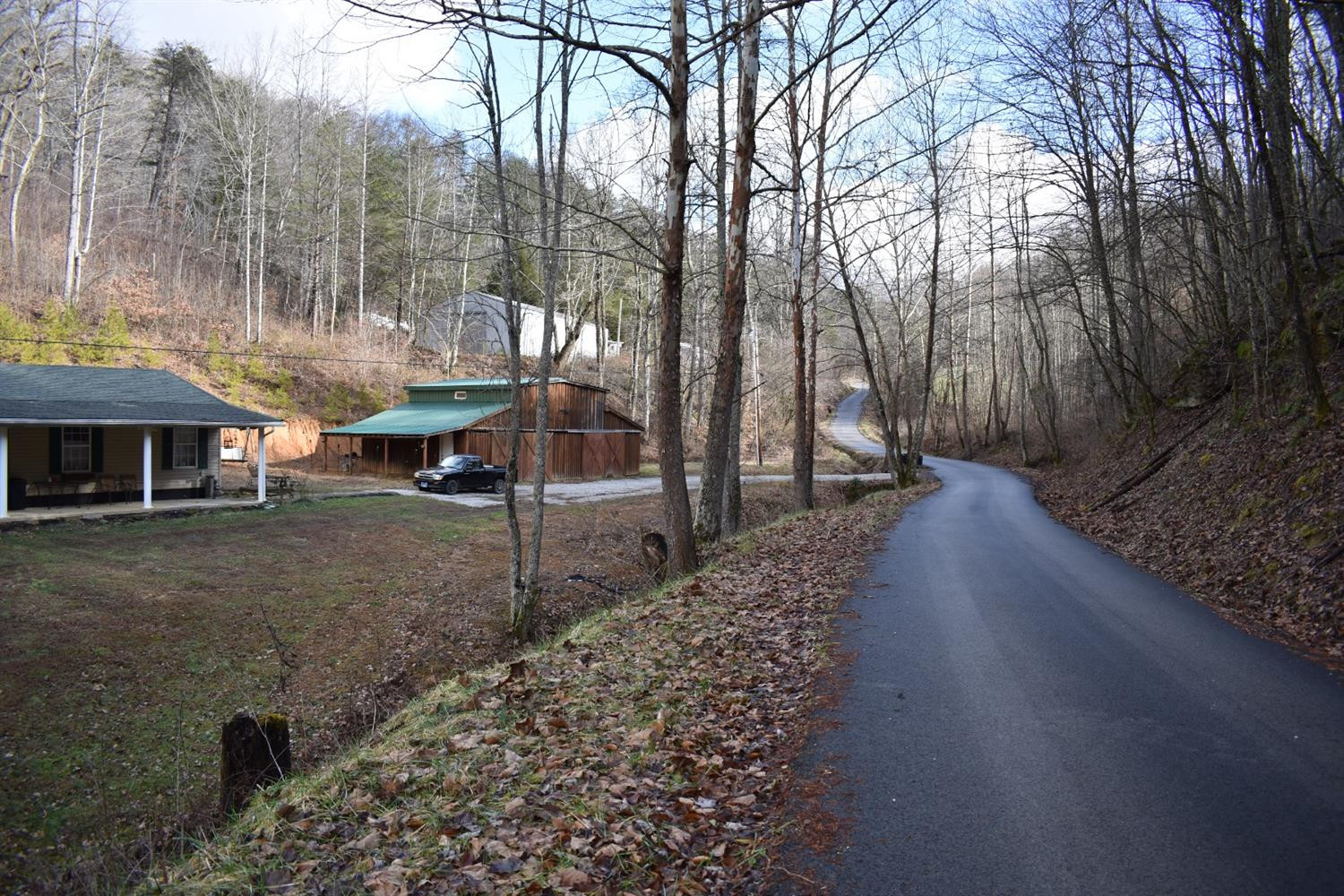 1300 Saddler Road Manchester, KY 40962 - Photo 7 of 50 Photo 7