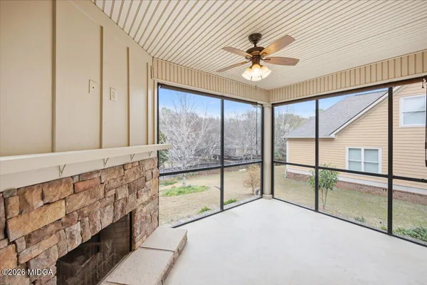 a view of an entryway