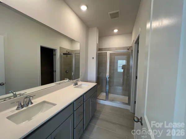 $1,895 | 1524 31st Street Northeast, Unit 34, Conover, NC 28613