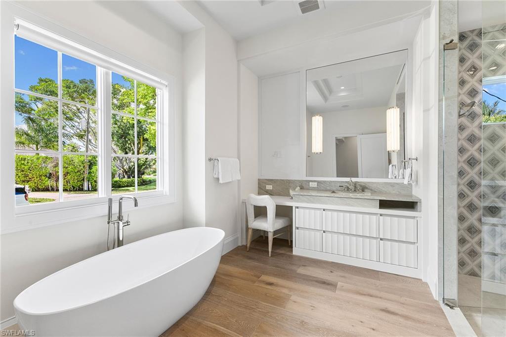 2131 Marina Drive Naples, FL 34102 - Photo 20 of 45