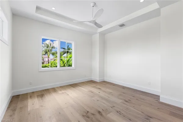 $10,900,000 | 2131 Marina Drive, Naples, FL 34102