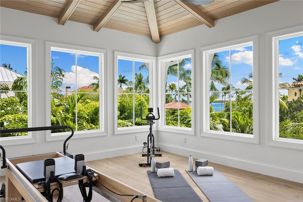 2131 Marina Drive Naples, FL 34102 - Photo 34 of 45