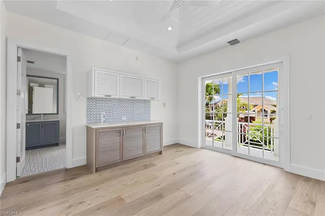 $11,900,000 | 2131 Marina Drive, Naples, FL 34102