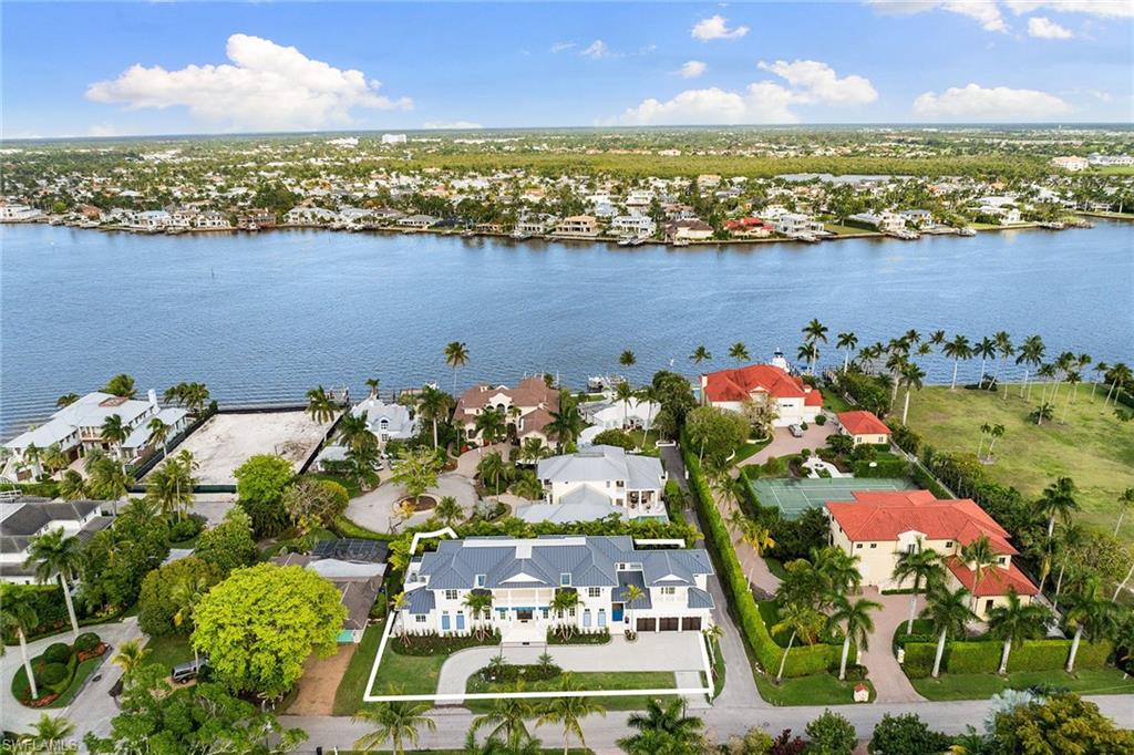 2131 Marina Drive Naples, FL 34102 - Photo 43 of 45
