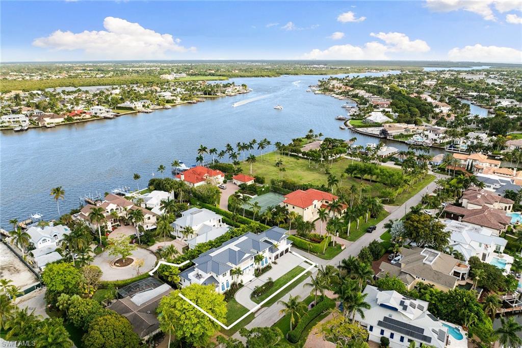 2131 Marina Drive Naples, FL 34102 - Photo 44 of 45