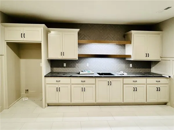 $789,900 | 12730 North Larkspur Ln., Platte City, MO 64079