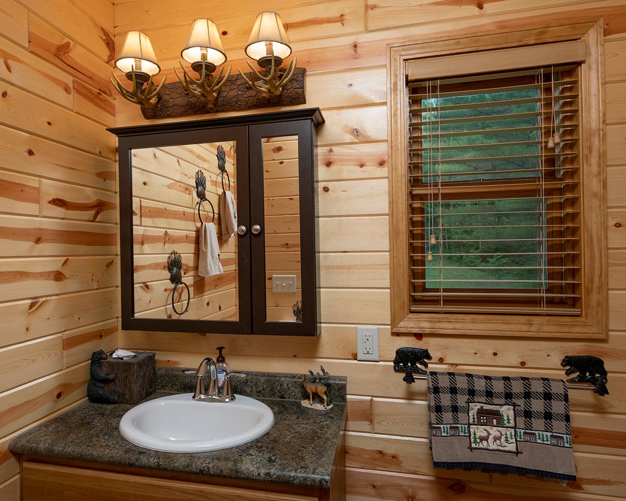 3145 Cross Country Road Rhinelander, WI 54501 - Photo 6 of 32 Gallery Image 6